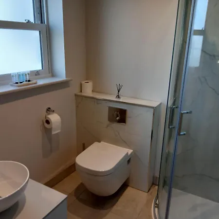 Glorious Duplex Holiday Apartment By The Sea Bognor Regis Exterior foto