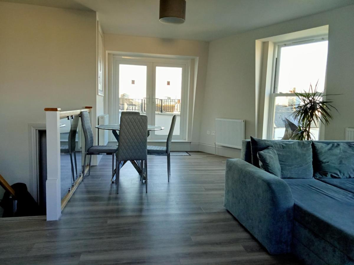 Glorious Duplex By The Sea *